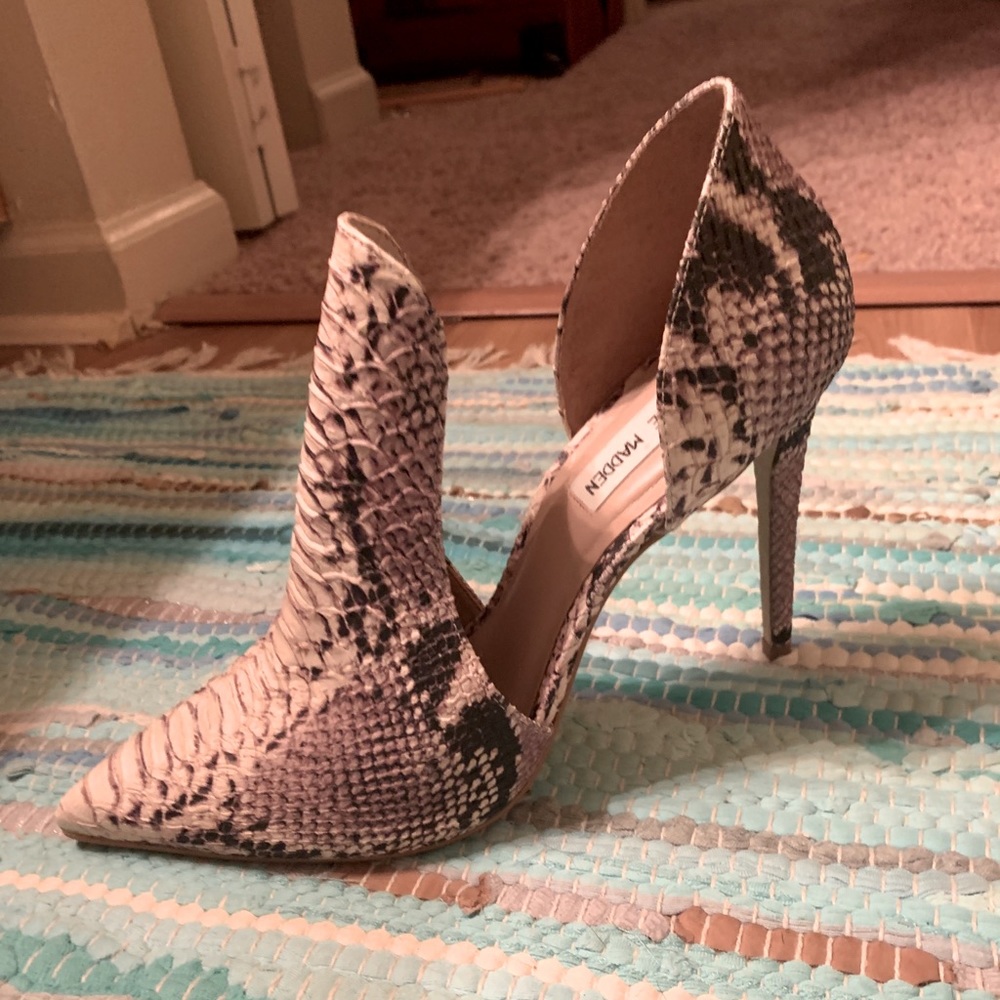 Steve Madden faux croc heels size 10